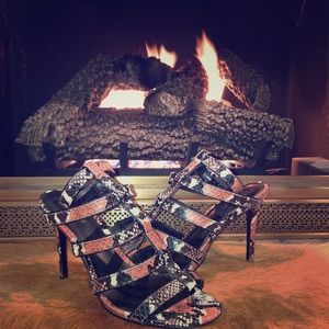 Gorgeous 4” Heels!!